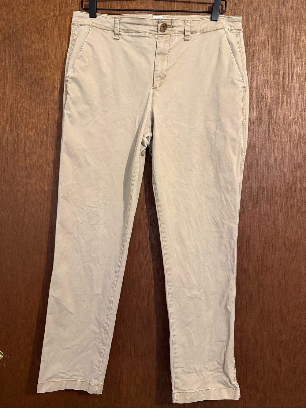 Gap Women’s Girlfriend Khaki - Size 8